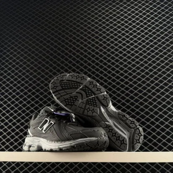 New Balance 1906R Black Grey Purple EU 36-45 Running Shoe - Unisex BS-83490