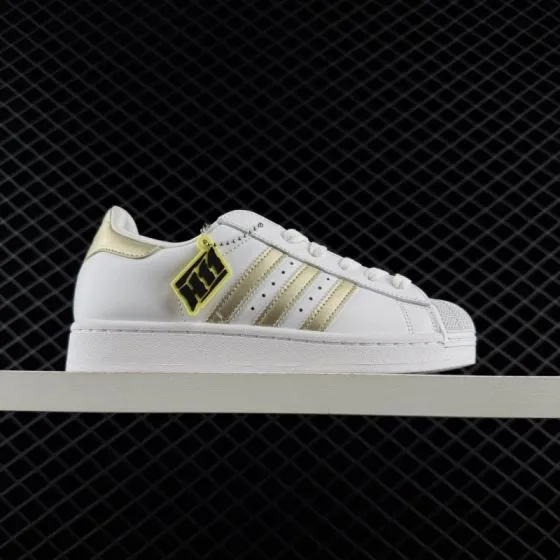 Adidas Originals Superstar Pride RM 35 36 36 37 38 38 39 40 40 4 Lifestyle - Unisex BS-75728