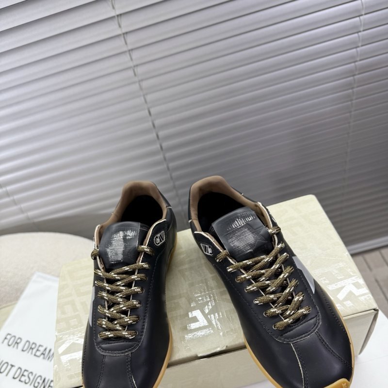 Golden Goose GGDB Golden Goose Deluxe Brand black white gold brown sneaker lifestyle