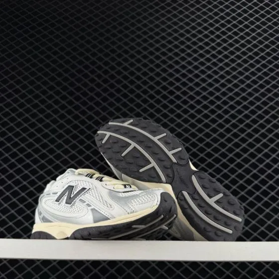 New Balance 204 White Silver Cream Black EU 36-44 Sneaker - Unisex BS-82640