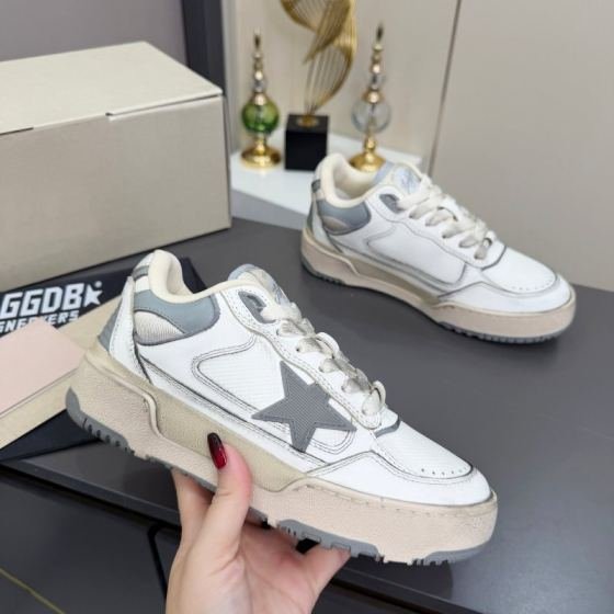 Golden Goose Forty2 white grey cream sneaker lifestyle