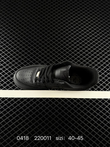 Nike Air Force 1 07 Low Triple Black 40-45 Lifestyle - Men s BS-72021