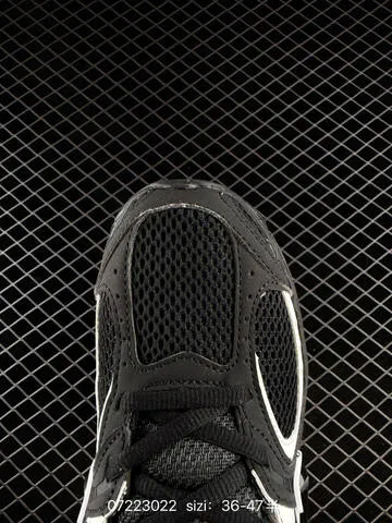 Nike Air Zoom Vomero 5 Black White EU 36-47 Running - Unisex BS-70133