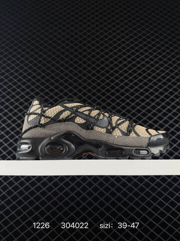 Nike Air Max Plus Black White Grey With Blue Accents EU 36-47 Lifestyle - Unisex (BS-73482)