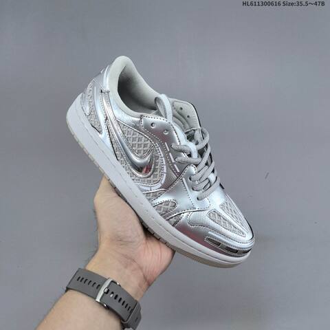 Nike Air Jordan 1 Retro Low OG Burgundy Silver Cream 35 5 47B Lifestyle - Women's (BS-65783)