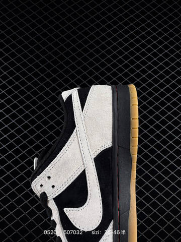 Nike SB Dunk Low Black Light Grey Gum Red EU 36-46 Skate - Unisex (BS-71190)