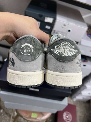 Jordan Air Jordan 1 Low Travis Scott The North Face Sail Light Grey Dark Grey Sneaker BS-87169