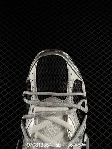 Nike V5 RNR Silver Black White Khaki EU 36-45 Running - Unisex BS-70339