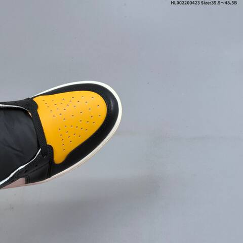 Jordan Air Jordan 1 High OG Taxi Black White 35 5-48 5 Basketball - Unisex (BS-66076)