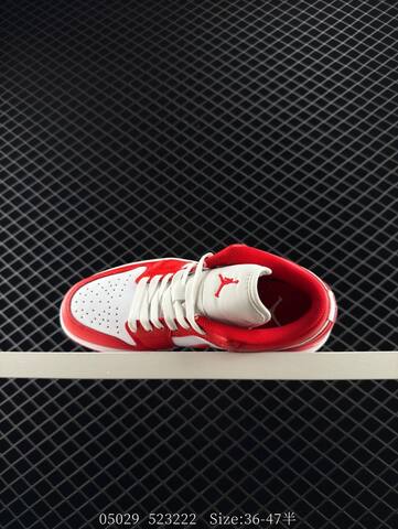 Jordan Air Jordan 1 Low 553558 166 White Light Grey Navy Blue Gum Brown EU 36-47 Sneaker - Unisex (BS-81285)