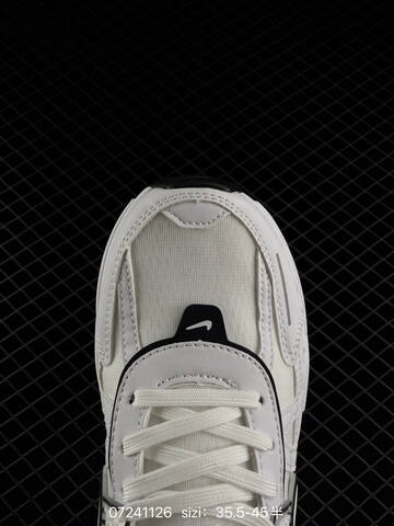 Nike V2K Runtekk White Black EU 35 5-45 Running - Unisex BS-70108