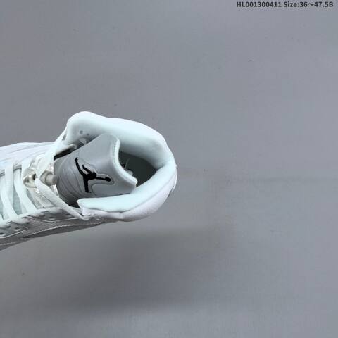 Jordan Air Jordan 5 Retro White Metallic Silver Ice Blue 36 47 5 Basketball - Unisex (BS-66240)