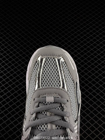 Nike Zoom Vomero 5 Metallic Silver Grey White EU 36-45 Running - Unisex BS-69909