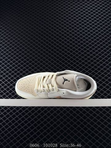 Jordan Air Jordan 1 Low IB8855 121 White Beige Tan Cream Gum Brown EU 36-46 Sneaker - Unisex BS-81254