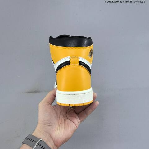 Jordan Air Jordan 1 High OG Taxi Black White 35 5-48 5 Basketball - Unisex (BS-66076)