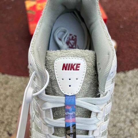 Nike P-6000 IQ1120-311 Spruce Fog Sail Phantom EU 42 Running - Men's (BS-87043)