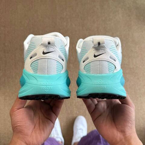 Nike Vomero 18 White Black With Aqua Blue Sole EU 41 Running - Men's (BS-87044)