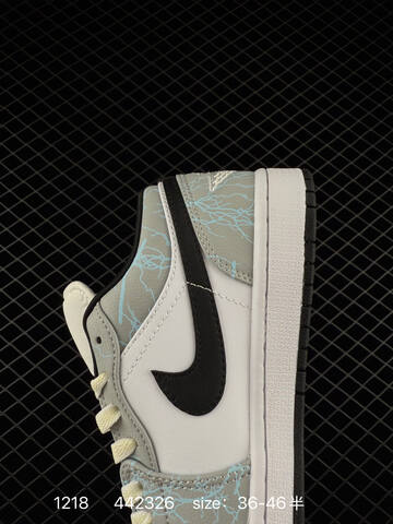 Jordan Air Jordan 1 Low White Grey Light Blue Black Cream EU 36-46 Sneaker - Unisex BS-80032