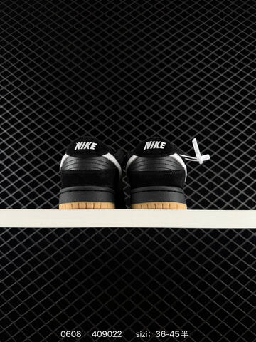 Nike SB Zoom Dunk Low Pro Black White Gum EU 36-45 Skate - Unisex BS-70896