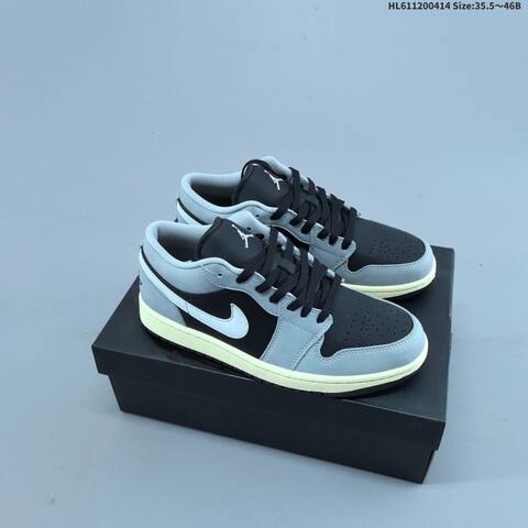 Jordan Air Jordan 1 Low Light Smoke Grey Black White 35 5 46B Lifestyle - Women's (BS-66194)