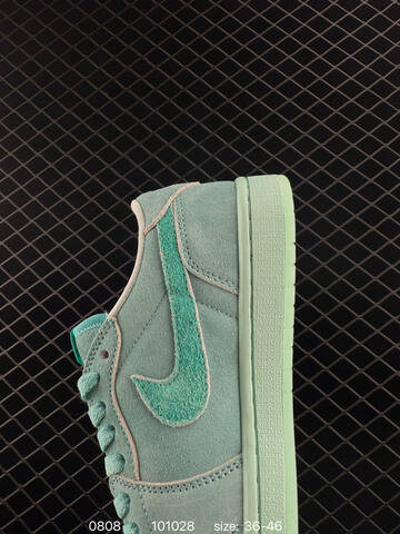 Jordan Air Jordan 1 Low OG Washed Team Mint Green Light Green EU 36-46 Skate Shoe - Unisex BS-80955