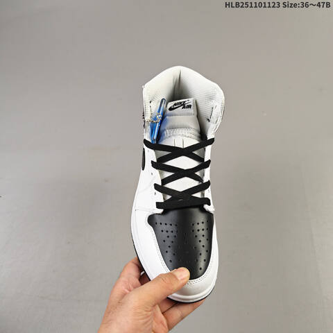 Jordan Air Jordan 1 Retro High White Black EU 36-47 Basketball - Unisex (BS-63200)