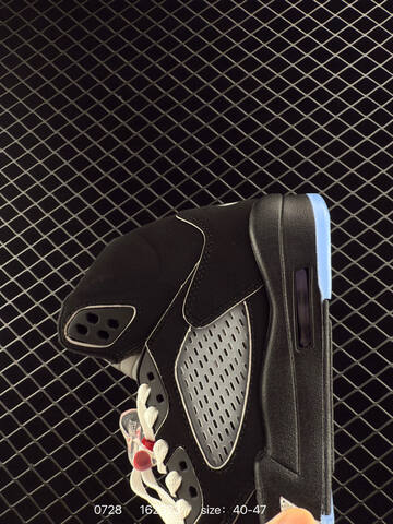 Jordan Air Jordan 5 Wings IO2038-001 Black Grey White Red Blue EU 40-47 Basketball Shoe - Men s BS-81002