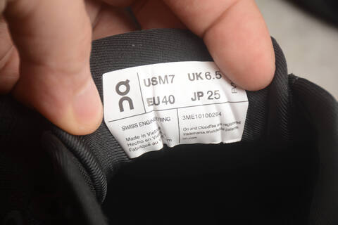 On Cloudtilt Black US 7 EU 40 UK 6 5 JP 25 Running Shoe Running Sneakers - Men's (BS-59464)