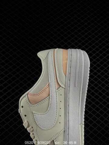 Nike Gamma Force Off White Light Peach White EU 36-45 Lifestyle - Unisex BS-71338