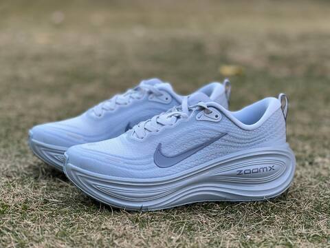 Nike Vomero Plus HV8150-004 Football Grey Ashen Slate EU 41 Running - Men's (BS-87062)
