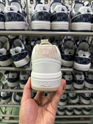 MLB Chunky Liner 3 ASXM046 Off White Beige Gold Skate Shoe Skate Sneakers (BS-86884)