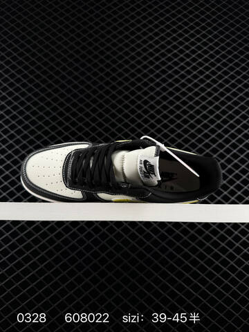 Nike Air Force 1 07 Low Black White Yellow EU 39-45 Skate - Unisex BS-72403