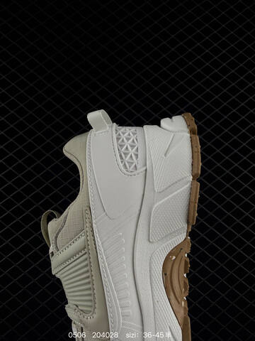 Nike Zoom Vomero Roam Light Beige White Gum Brown EU 36-45 Lifestyle - Unisex (BS-71655)