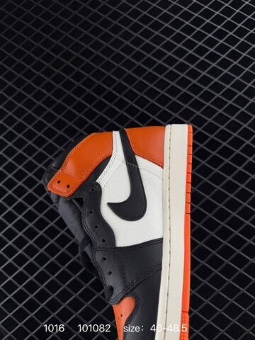 Jordan Air Jordan 1 Retro High OG DZ5485 008 Black Orange Sail White EU 40-48 5 Basketball Shoe - Men s BS-80513