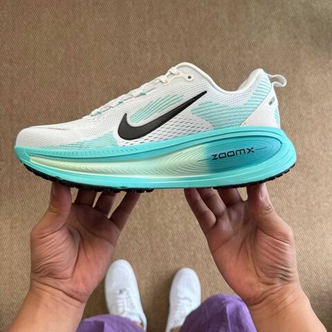 Nike Vomero 18 White Black With Aqua Blue Sole EU 41 Running - Men's (BS-87044)