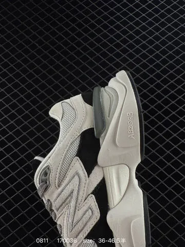 New Balance 9060 light grey black white grey EU 36-46 5 sneaker