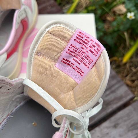 Jordan Air Jordan 1 Low OG SP IQ7604 101 Sail Tropical Pink Shy Pink EU 41 Sneaker - Men s BS-87177