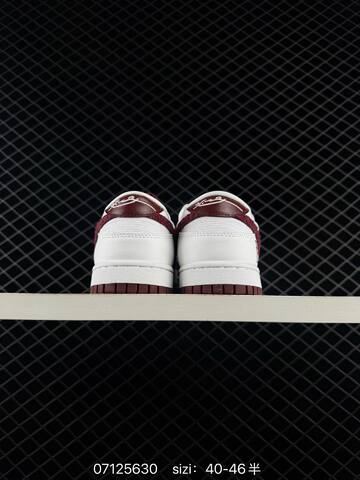 Nike Dunk Low White Burgundy EU 40-46 Skate - Men s BS-70283