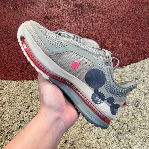 Nike Pegasus Premium SE Green Grey Red EU 38 Running - Women's (BS-87010)