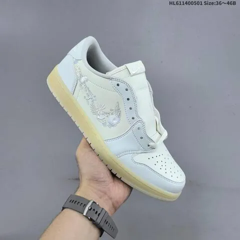 Jordan Air Jordan 1 Retro Low OG White Cream With Floral Embroidery EU 36-46 Casual - Unisex BS-66071