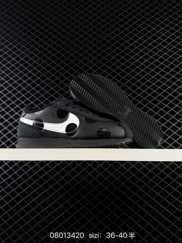 Nike Classic Cortez Nylon Black White EU 36-40 Lifestyle - Unisex (BS-69994)