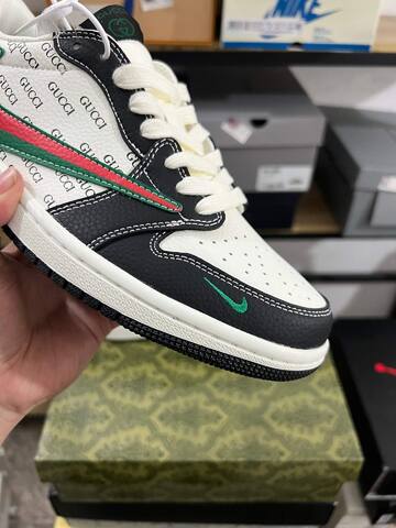 Jordan Air Jordan 1 Low DZ2688-009 Off White Black Red Green Sneaker BS-87221