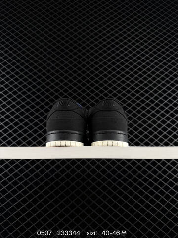 Nike SB Dunk Low Black Sail Tan Navy EU 40-46 Skate - Men s BS-71645