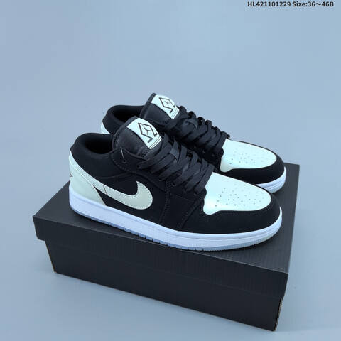 Jordan Air Jordan 1 Low Black White 36 46B Basketball - Women's (BS-67191)