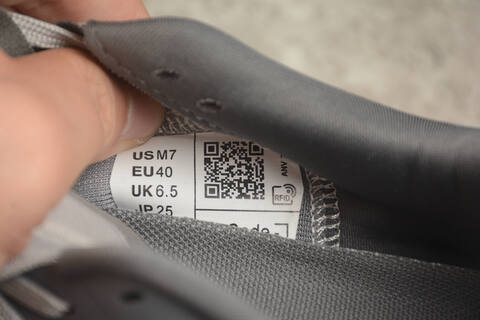 On Running Cloudflow 5 Grey White US 7 EU 40 UK 6 5 JP 25 Running Shoe Running Sneakers - Men's (BS-59847)