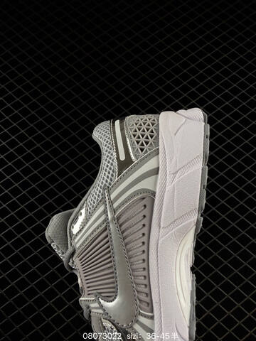 Nike Zoom Vomero 5 Metallic Silver Grey White EU 36-45 Running - Unisex (BS-69909)