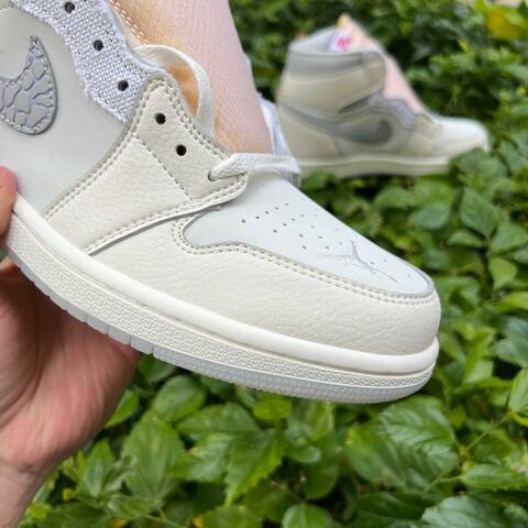 Jordan Air Jordan 1 Retro High OG IH4363 100 Sail University Red Pale Ivory EU 40 Sneaker - Men s BS-87194