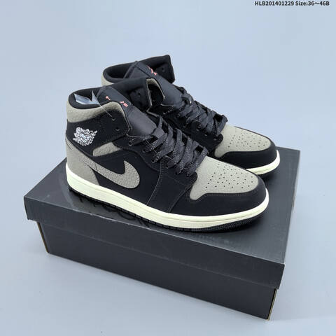 Jordan Air Jordan 1 High OG Sail University Red Black Grey EU 36-46 Basketball - Unisex (BS-67189)