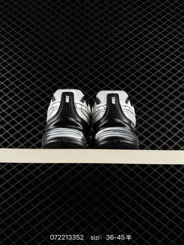 Nike Initiator White Black Silver EU 36-45 Running - Unisex BS-70126