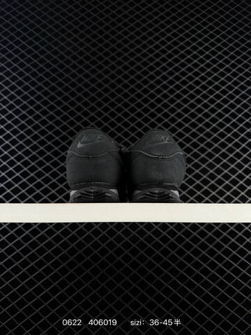 Nike Classic Cortez SE HF0263-001 Triple Black EU 36-45 Sneaker - Unisex (BS-70650)